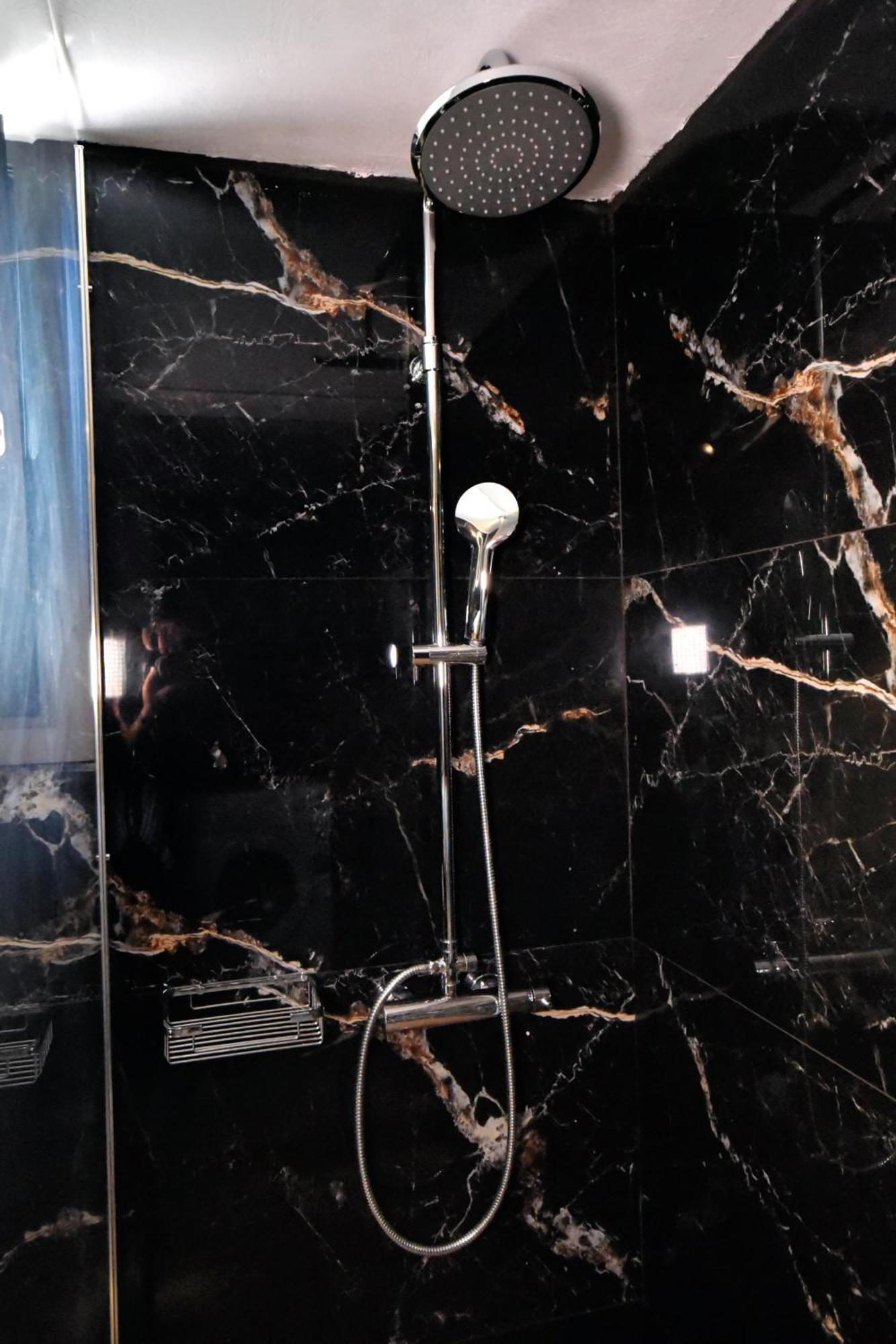 Artemis Apartment Agria